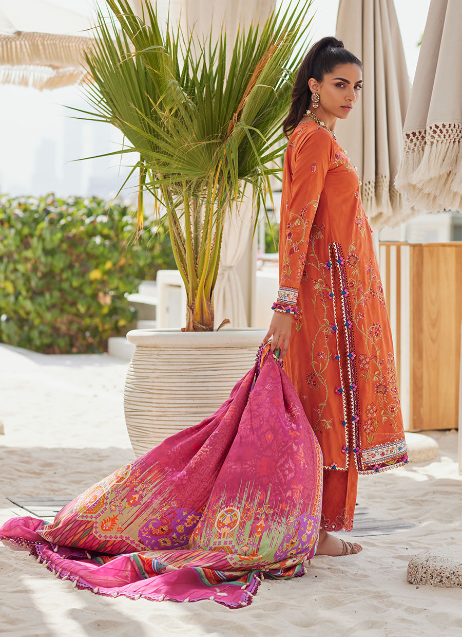 Farah Talib Aziz W E S - Luxury 2025 - Rita Rust