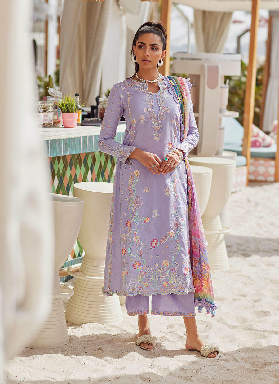 Farah Talib Aziz W E S - Luxury 2025 - Liliana Lavender