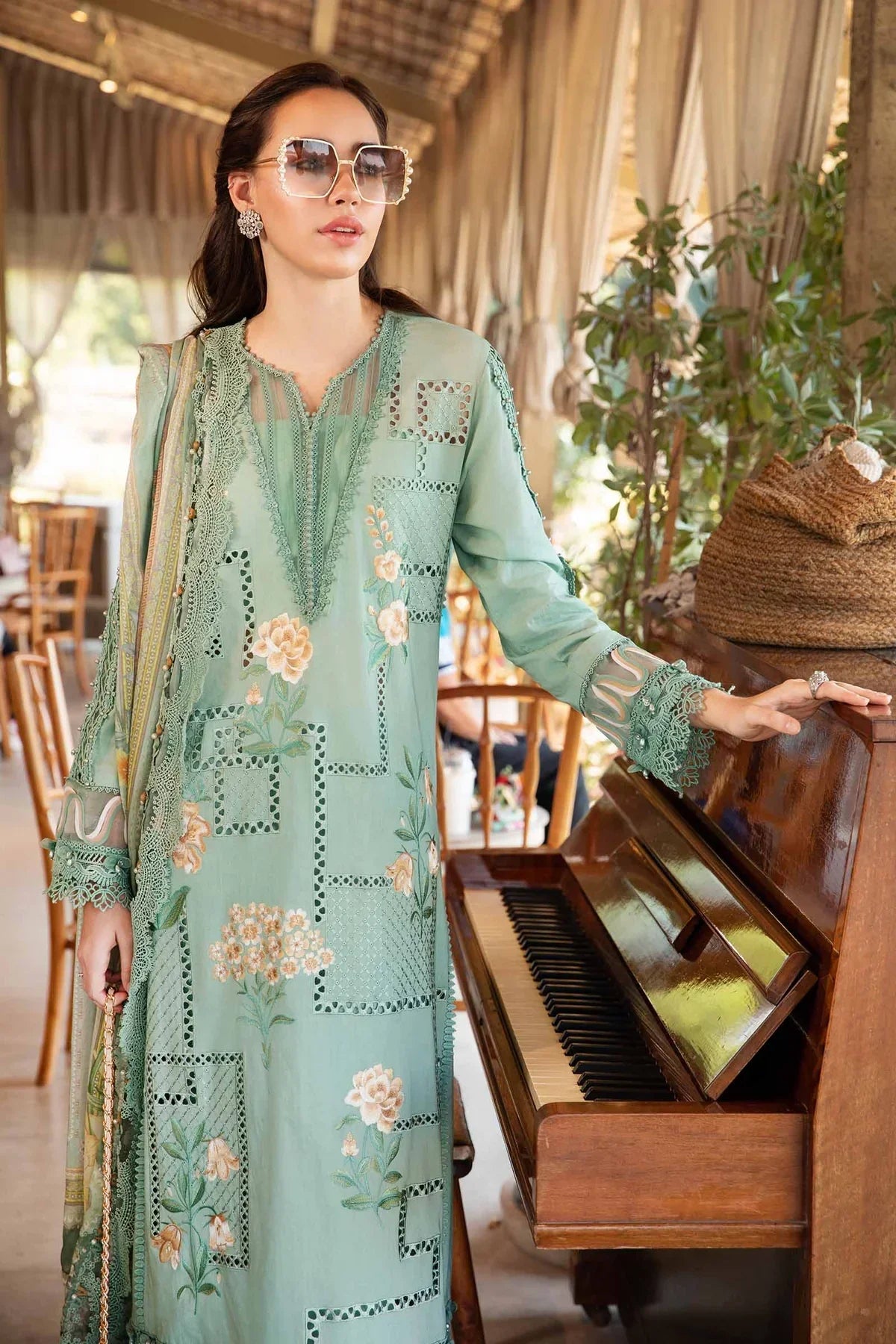 Maria B Mprints Eid '25 - MPT-2501-B