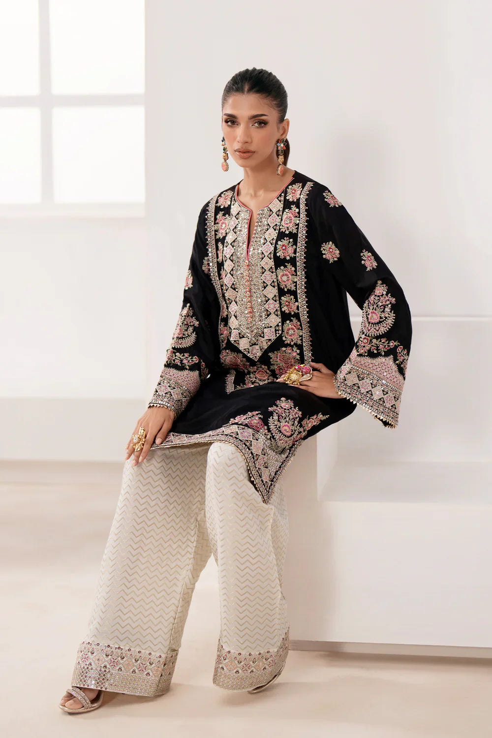 Ethnc Boutique A/W '25 - E0837/104/902