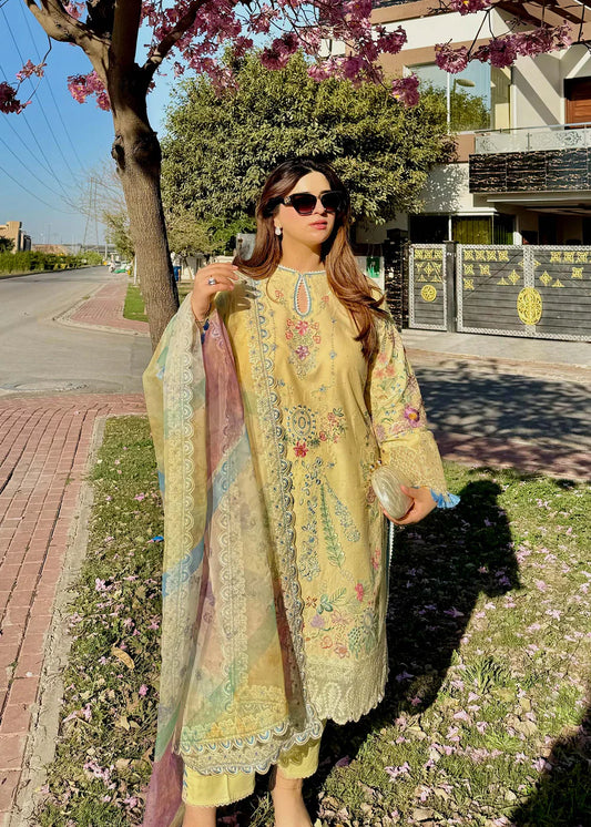 Sadaf Fawad Khan Siraa Lawn'25 - MID SUMMER EVENING - B