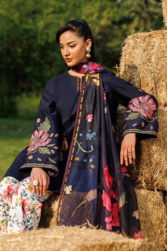 EMBROIDERED LAWN USE-9352 | Jazmin