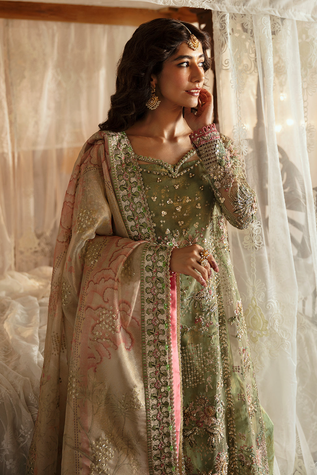 Afrozeh Hayat ’24 Wedding Collection | Shreya