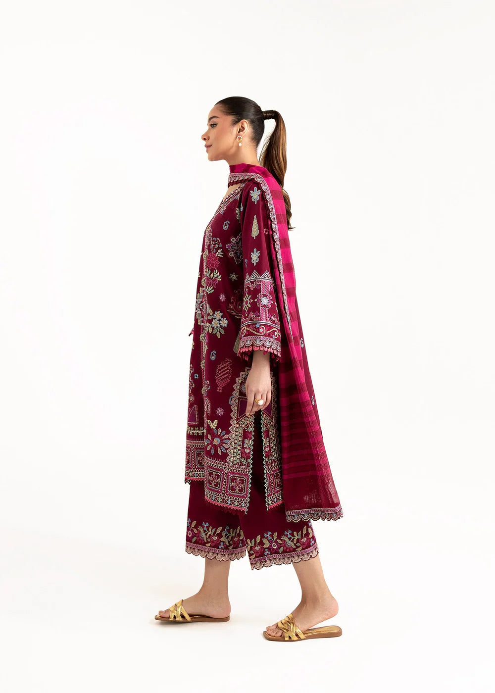 Sadaf Fawad Khan Siraa Lawn'25 - WISTERIA - B