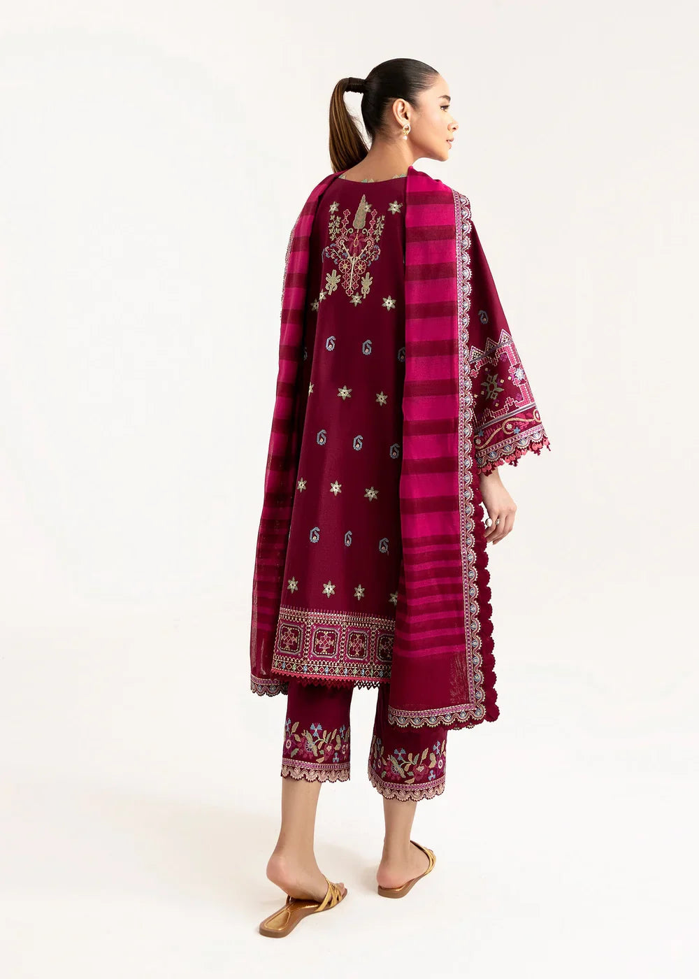 Sadaf Fawad Khan Siraa Lawn'25 - WISTERIA - B