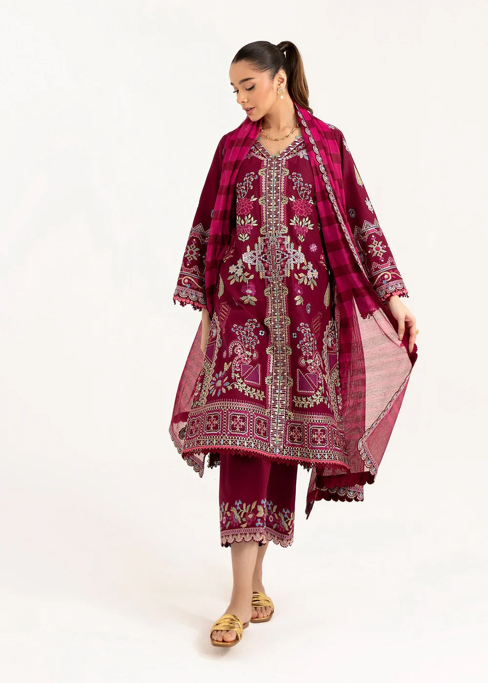 Sadaf Fawad Khan Siraa Lawn'25 - WISTERIA - B