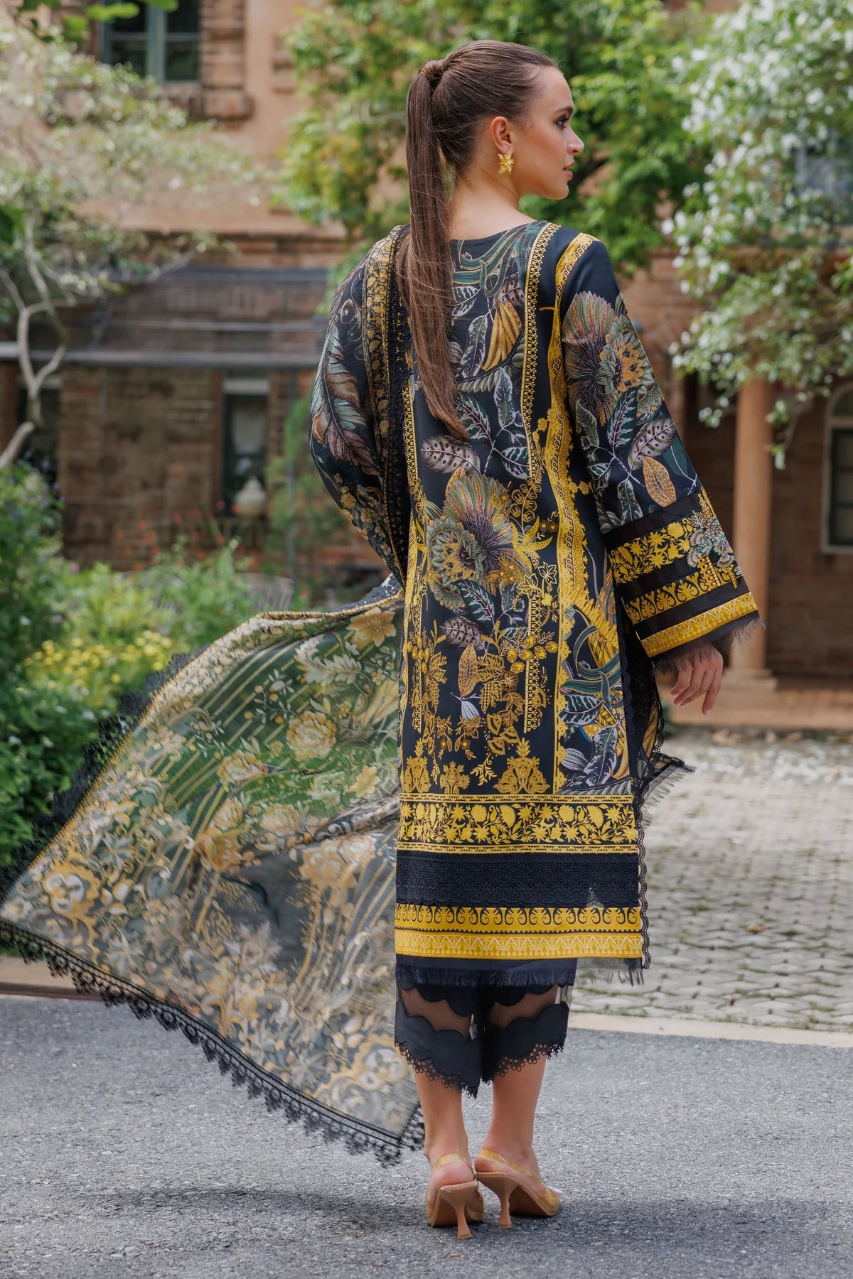 BLISS LINEN 2024 BLACK/GOLDEN SET