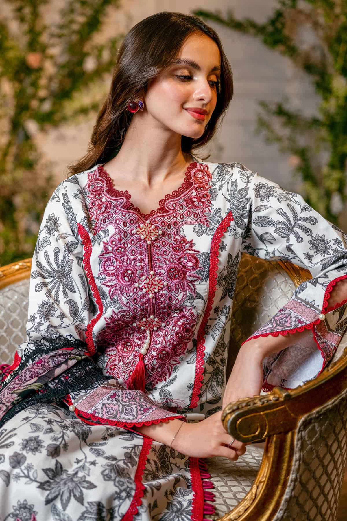 Flora Lawn by Jade | 24-FLT II-20494