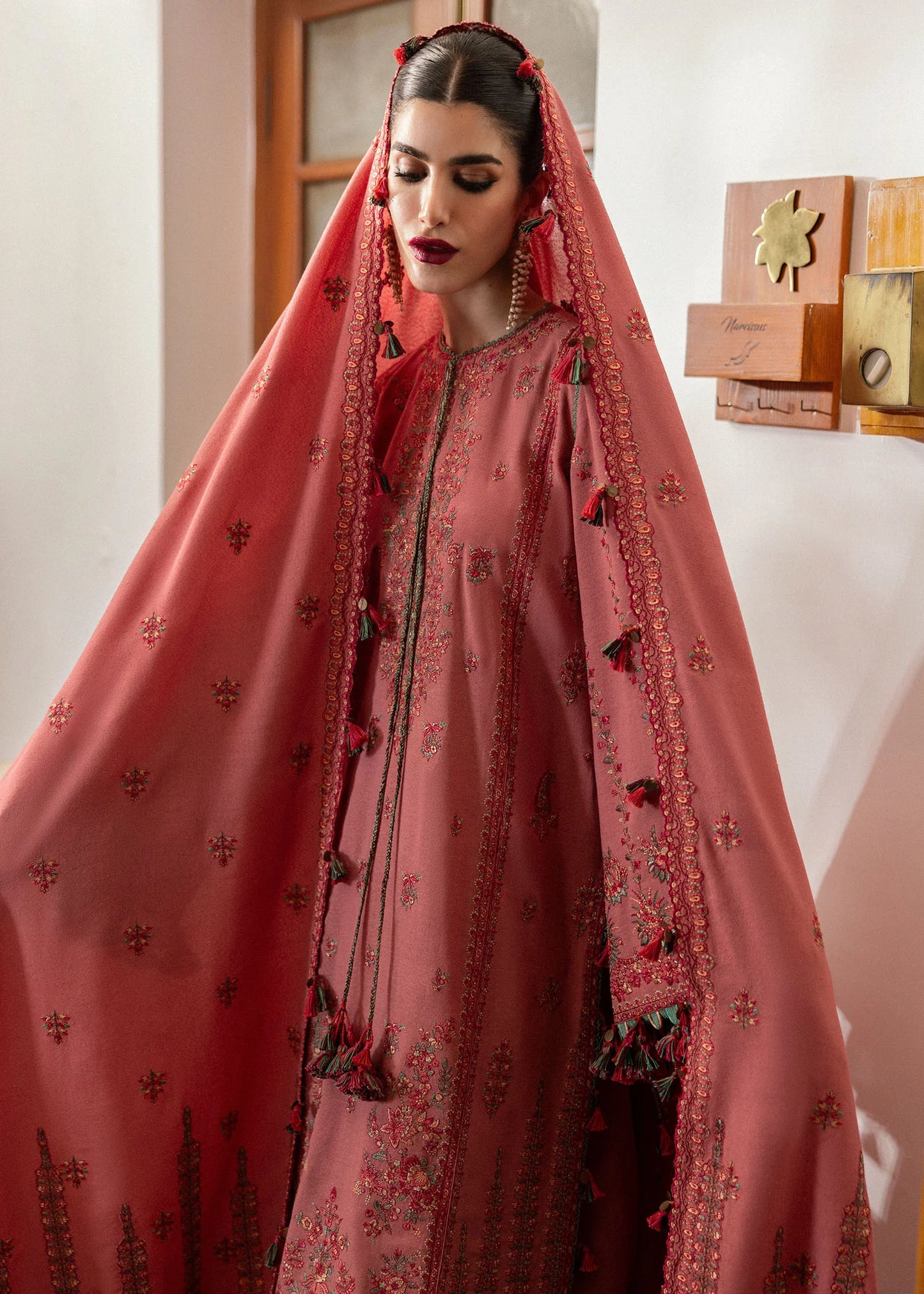 Hussain Rehar Winter Karandi 2024 - Tulle