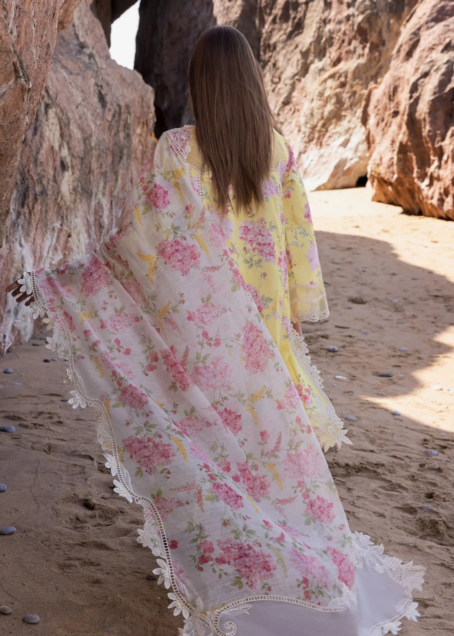 Crimson Flow by Crimson'25-Who'S That Girl - D3 A