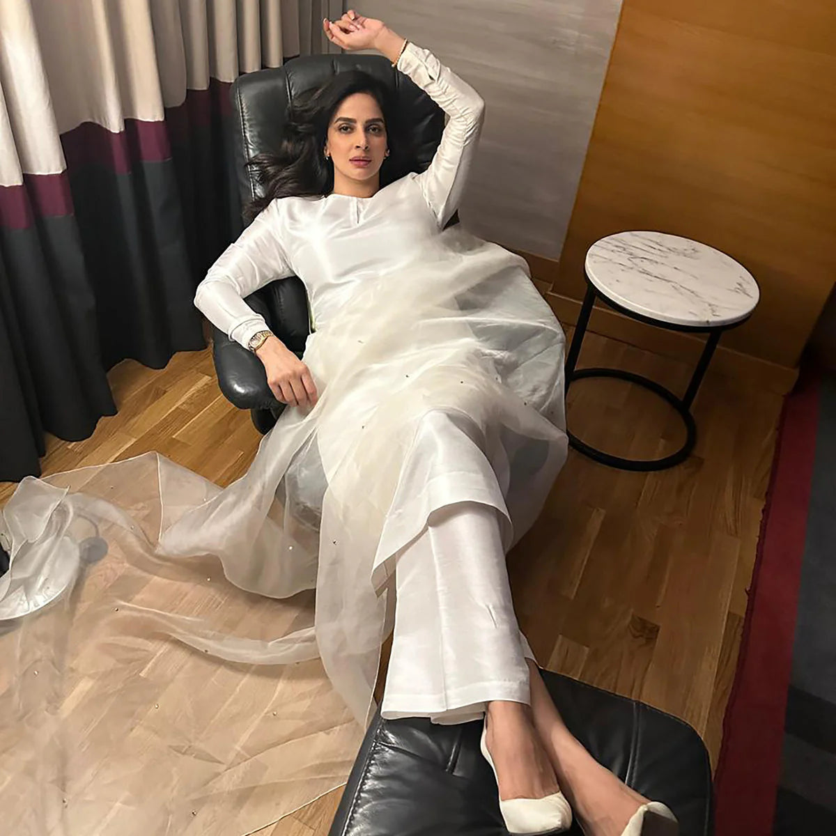 Sadaf Kanwal Personalised '25 - Saba Qamar In White, Stripped Down To Shape And Shine