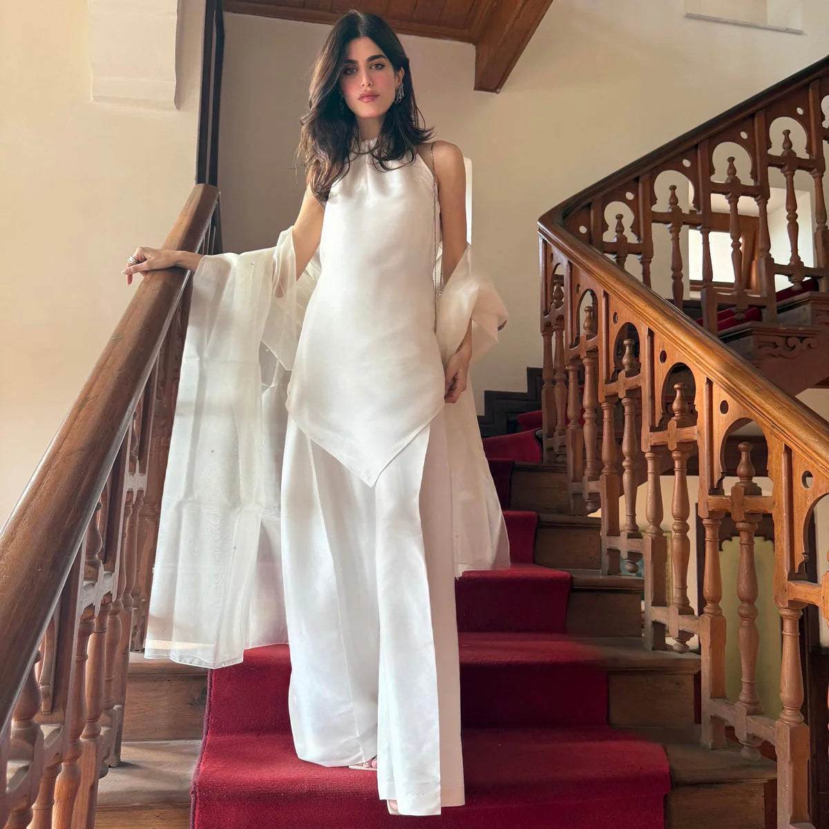 Sadaf Kanwal Personalised '25 - Aqsa Shah Signature Simplicity