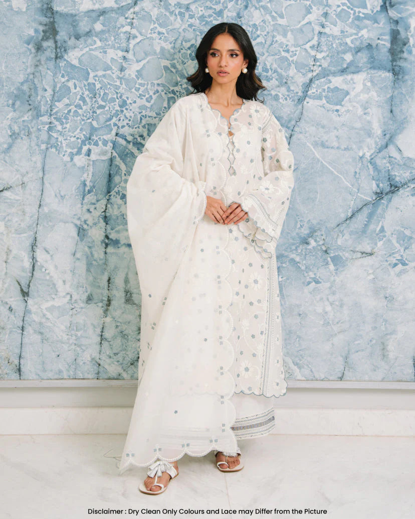 Nia Mia Eid '25 - Crei Blue