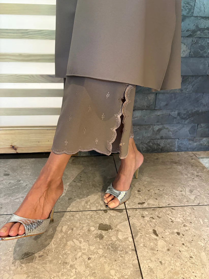 CHARRED TAUPE BELIZE SET | Sak Atelier