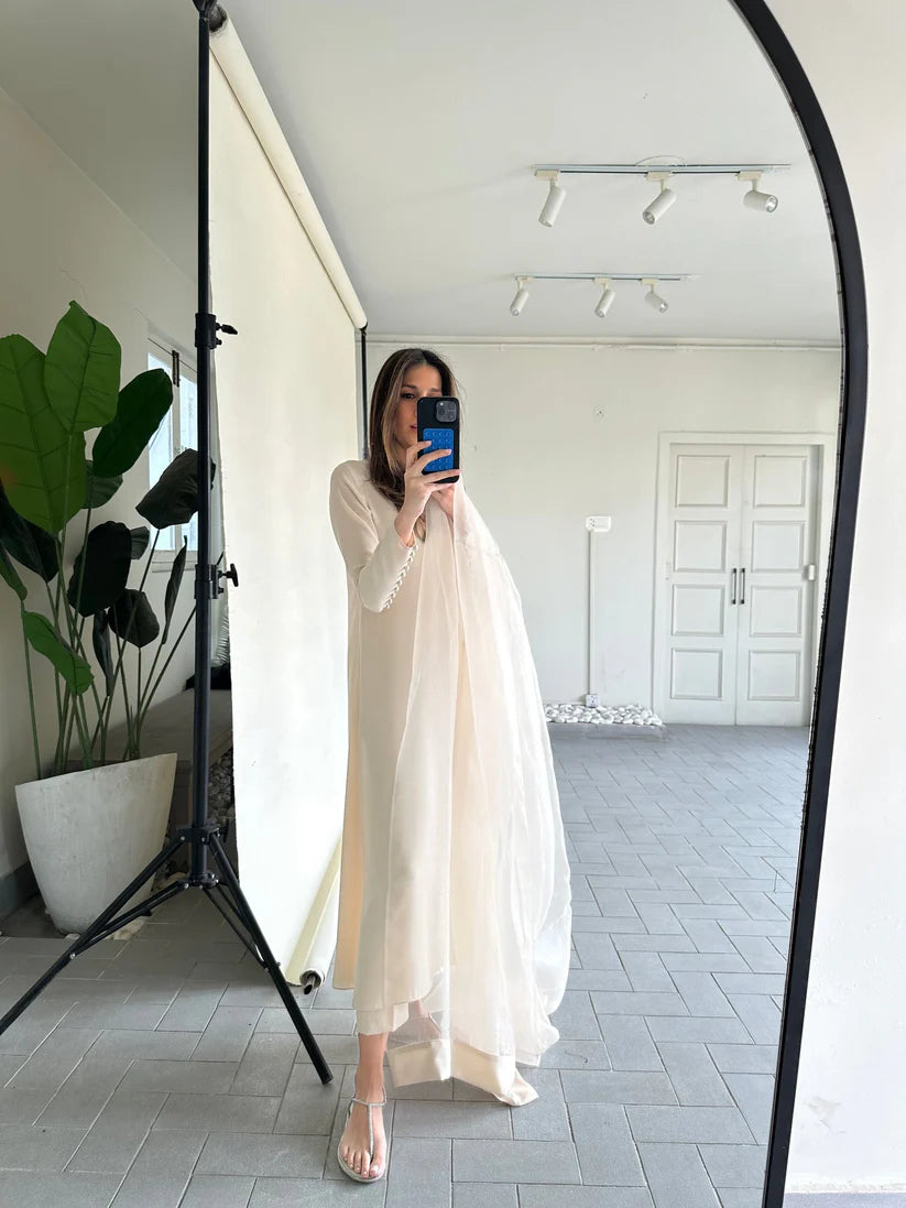 ANTIQUE WHITE BUTTONED SET | Sak Atelier