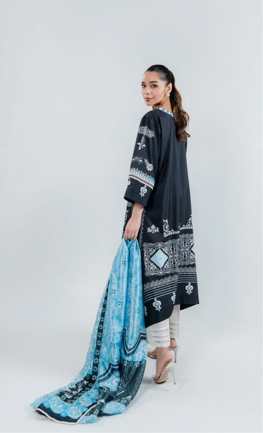 Barae Khanom SPRING / SUMMER ‘25 - Selma (C)