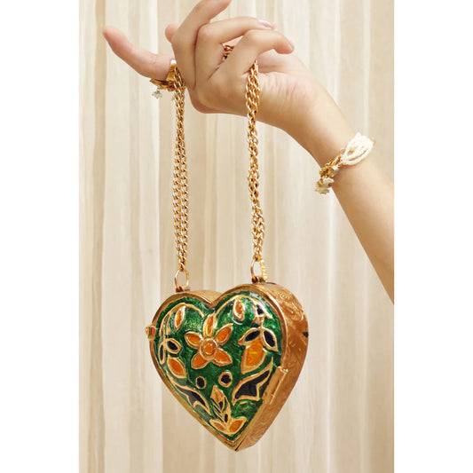 SMALL HEART SHAPE (CLUTCH) | DYOT | ACCESSORIES