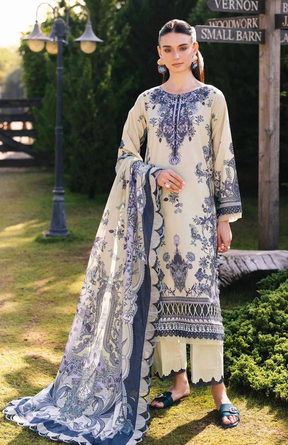 Jade Urbane Printed Lawn 2025 - White Set