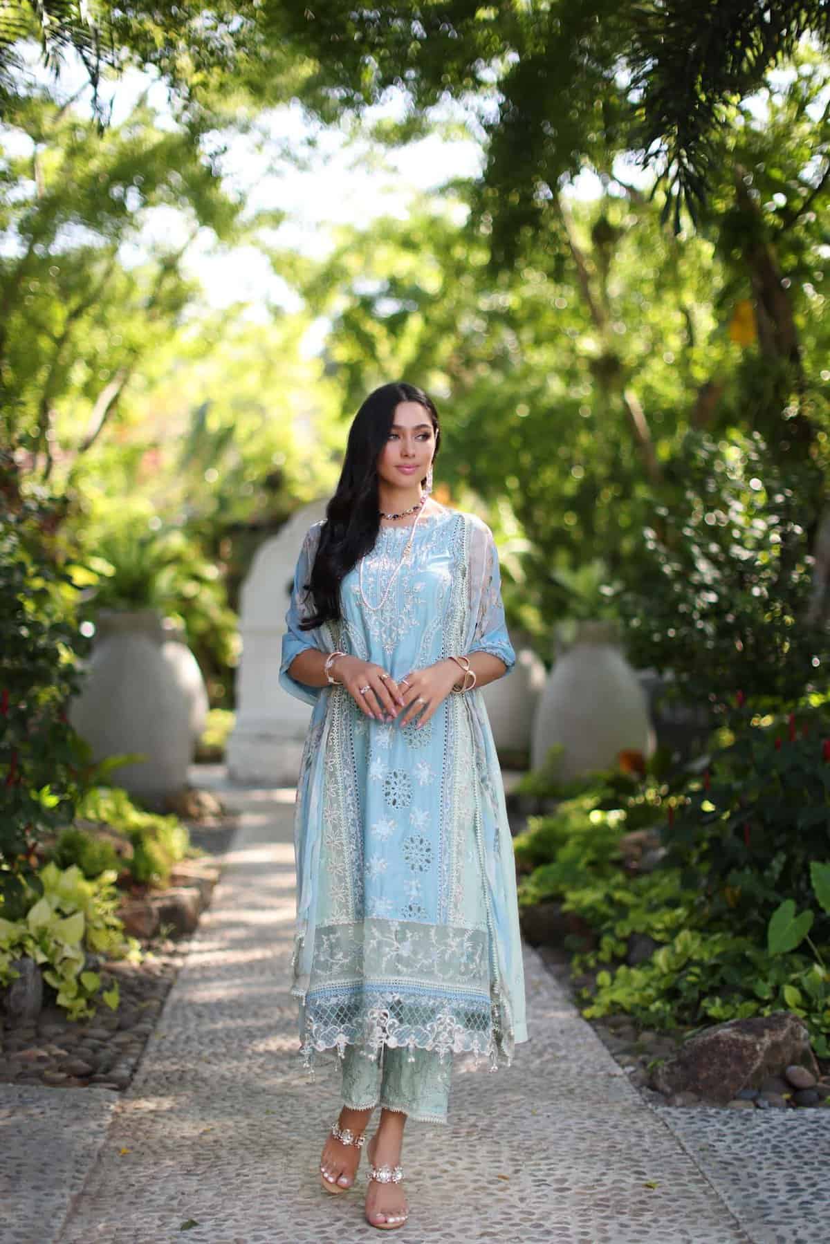 Noor Luxury Chikankari Lawn’24 | Saadi Aasad | D2-A