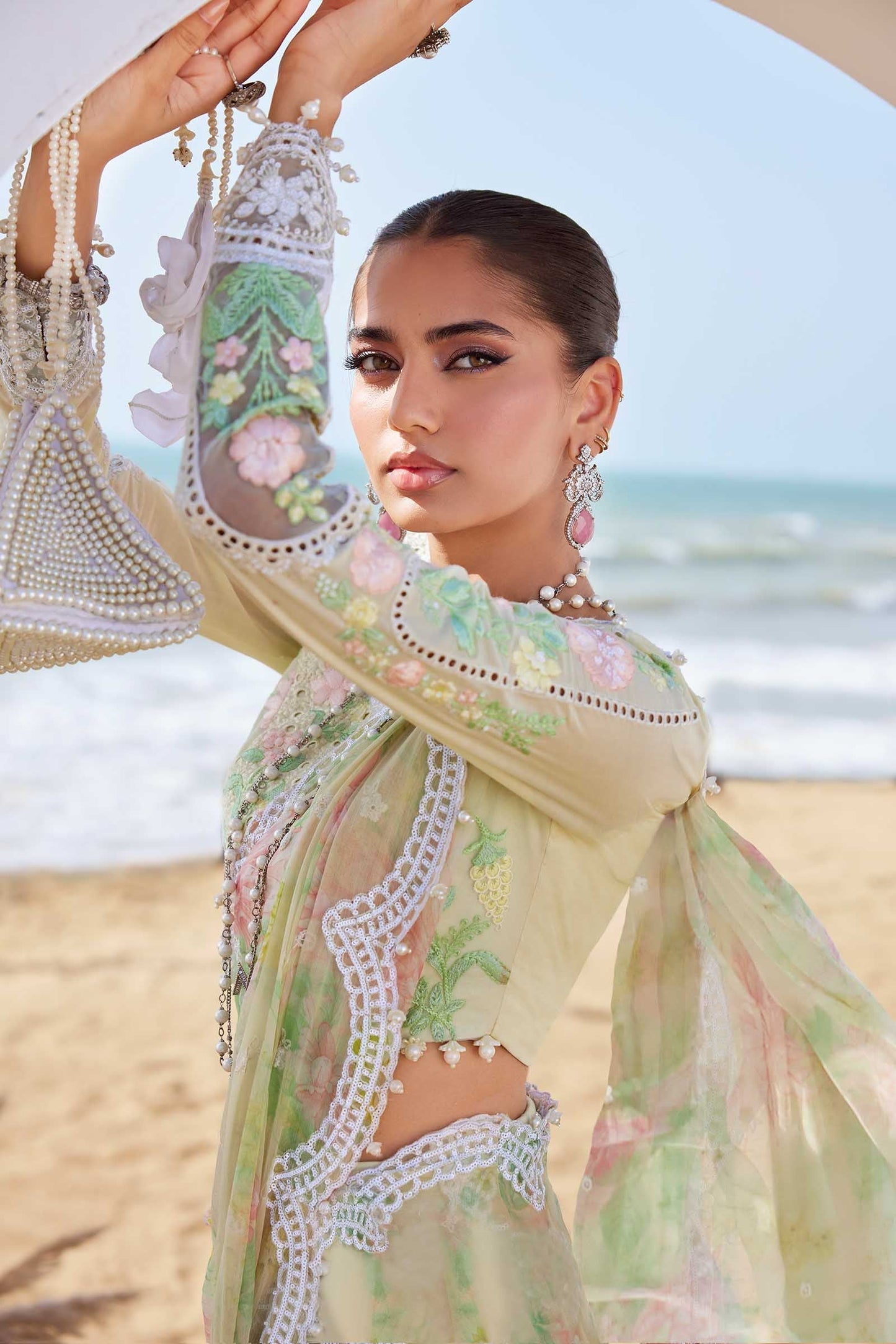 MARIA B Eid Luxury Lawn 2025 | EID LAWN-25-04