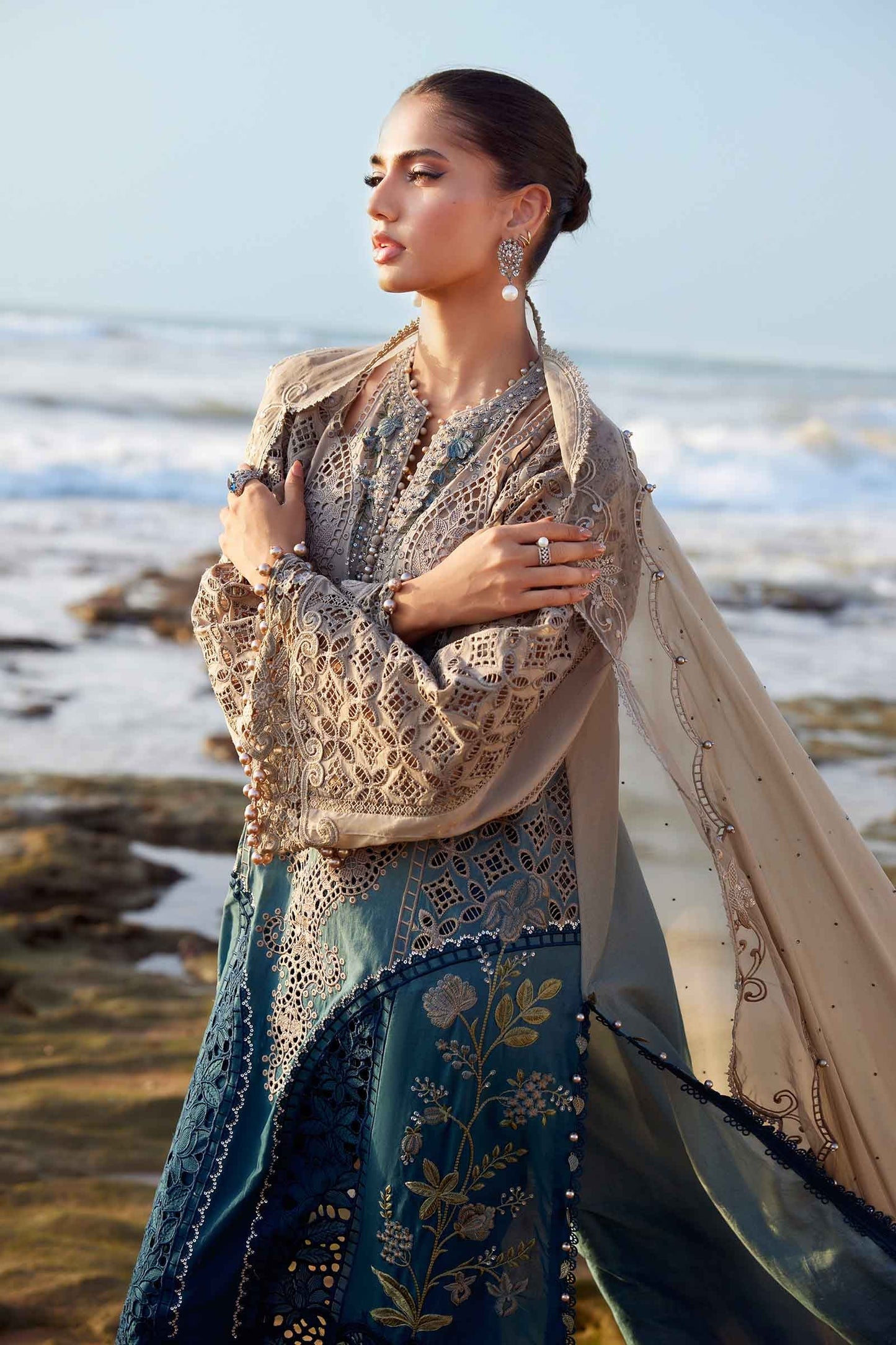 MARIA B Eid Luxury Lawn 2025 | EID LAWN-25-08