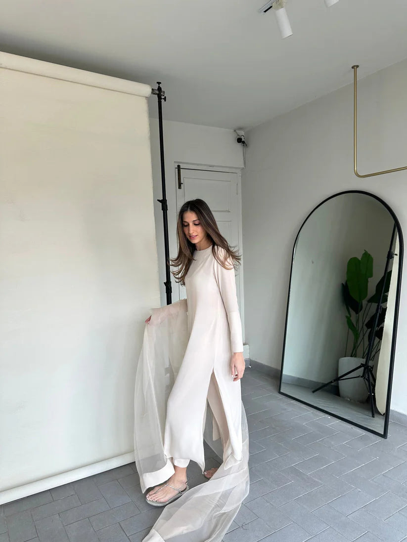ANTIQUE WHITE BUTTONED SET | Sak Atelier