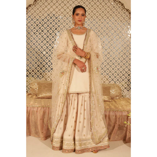 WHITE GHARARA OUTFIT | DYOT | FESTIVE' 25