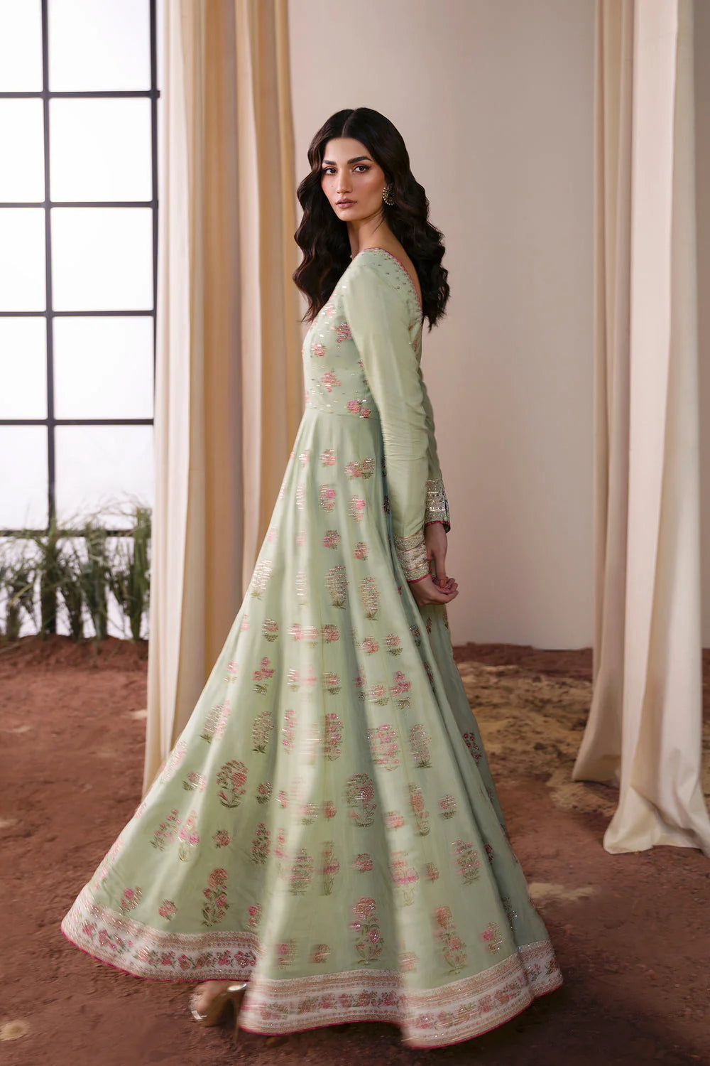 Ethnc Boutique SS '25 - PALE GREEN - E0800/104/130
