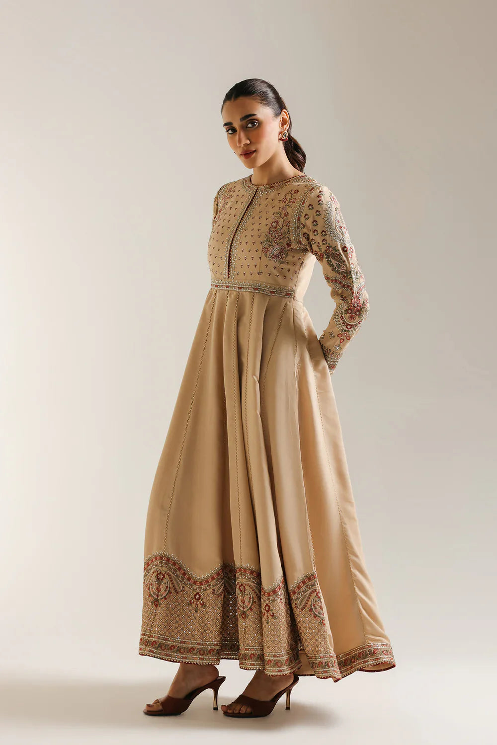 Ethnc Boutique '25 - EMBROIDERED SUIT - E0811/104/007