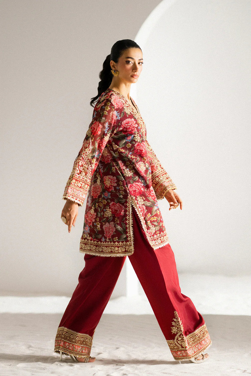 Ethnc Boutique '25 - EMBROIDERED SUIT - E0815/104/416