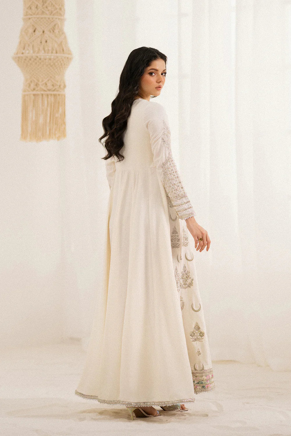 Ethnc Boutique '25 - EMBROIDERED SUIT - E0816/104/002