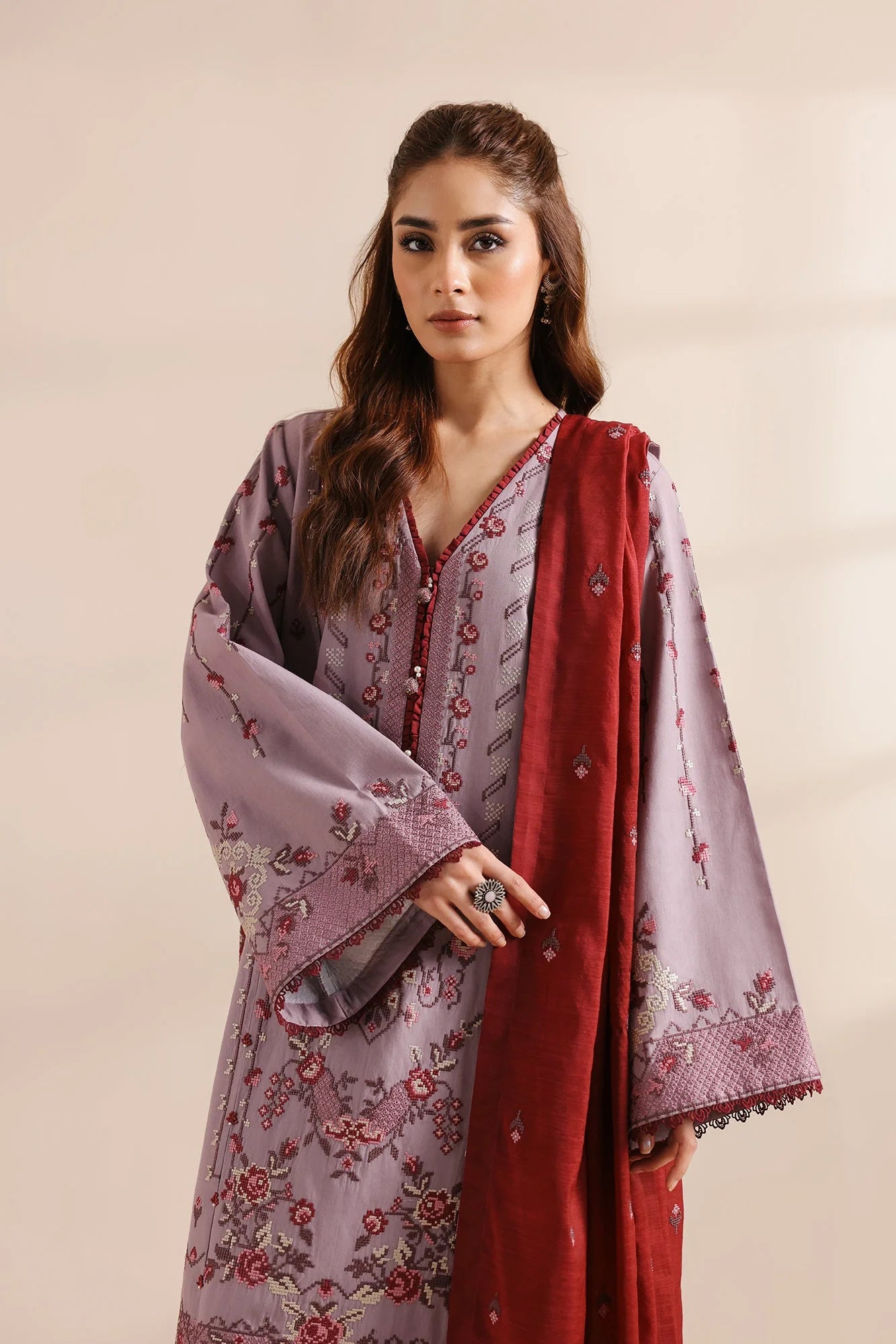 EMBROIDERED SUIT (E0941/203/513)