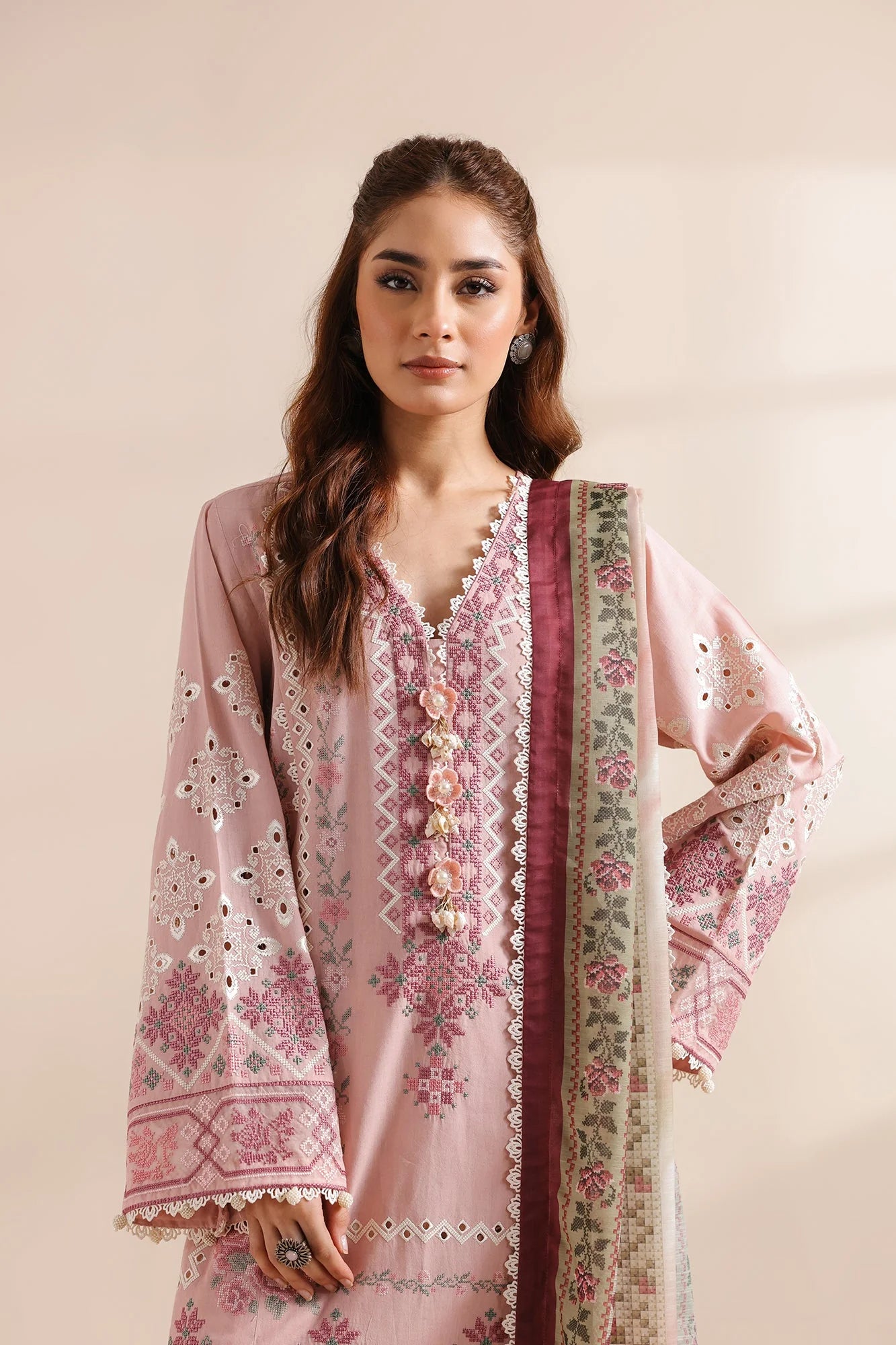 EMBROIDERED SUIT (E0950/203/315)