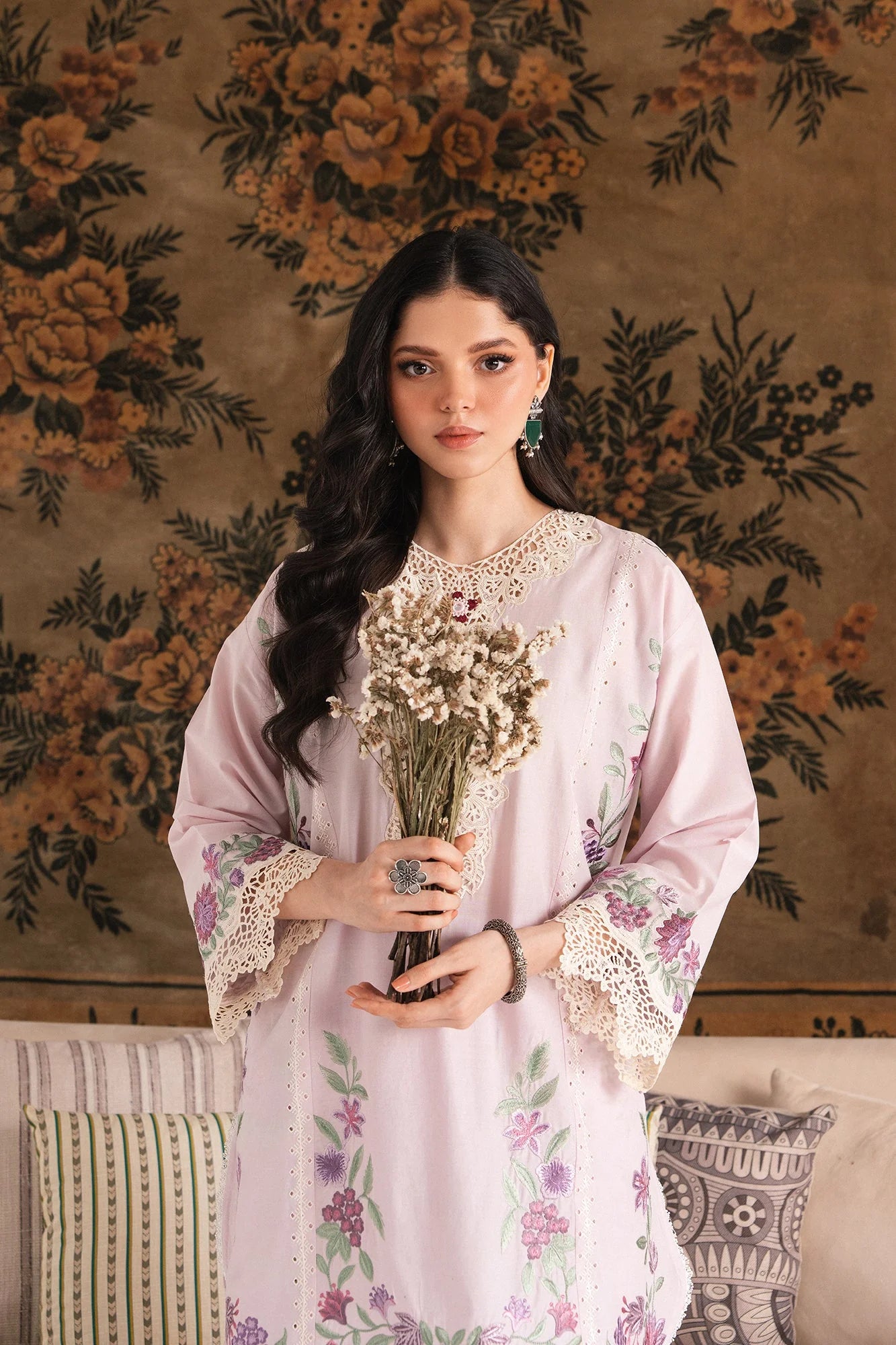 Ethnc Campaign Floral Charm HS'25 Drop-06 - E3332/103/514