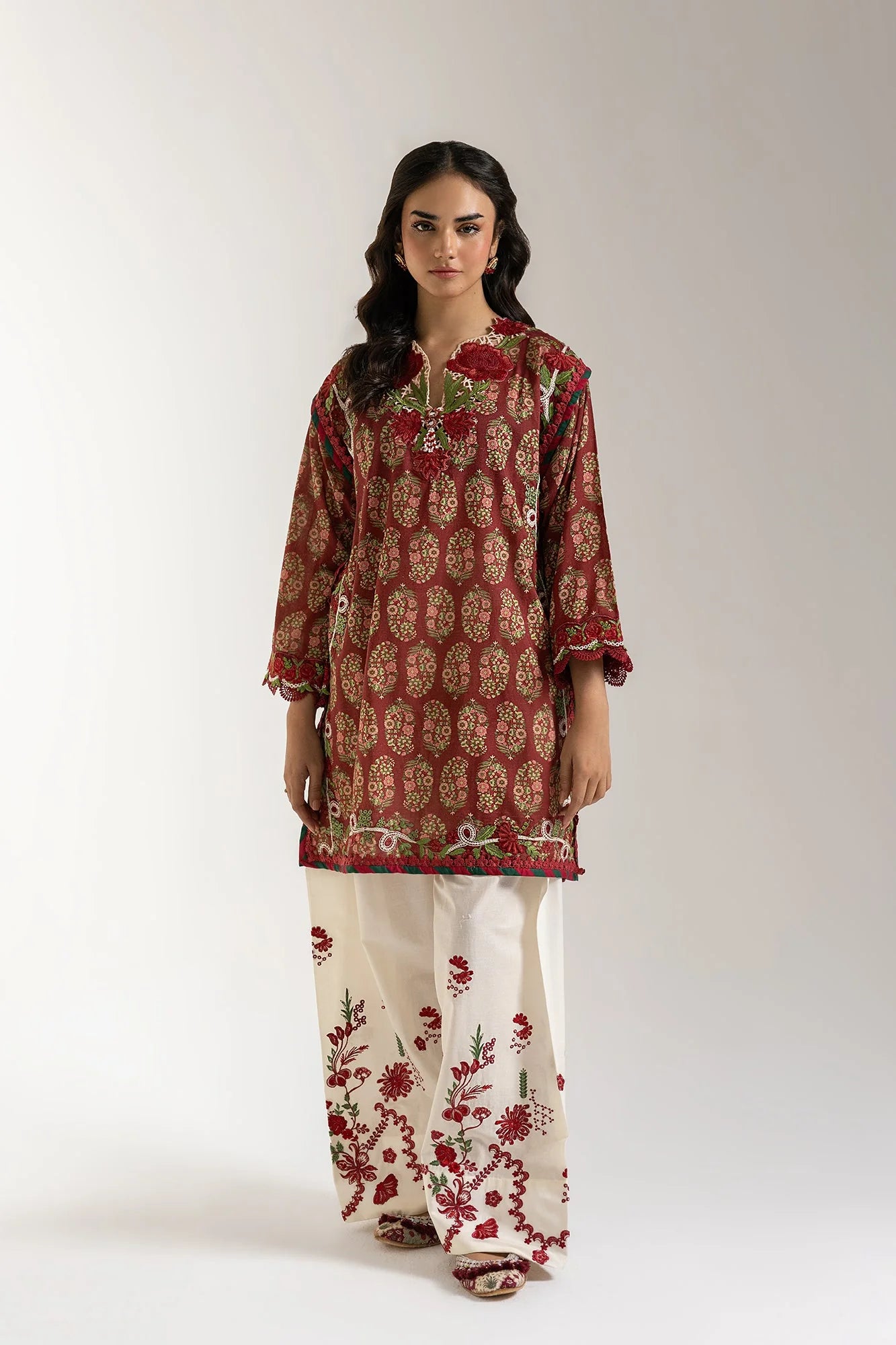 ETHNC EMBROIDERED SUIT (E3377/103/415)