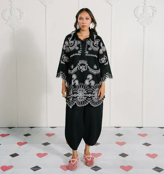 Chévre White | Nia Mia