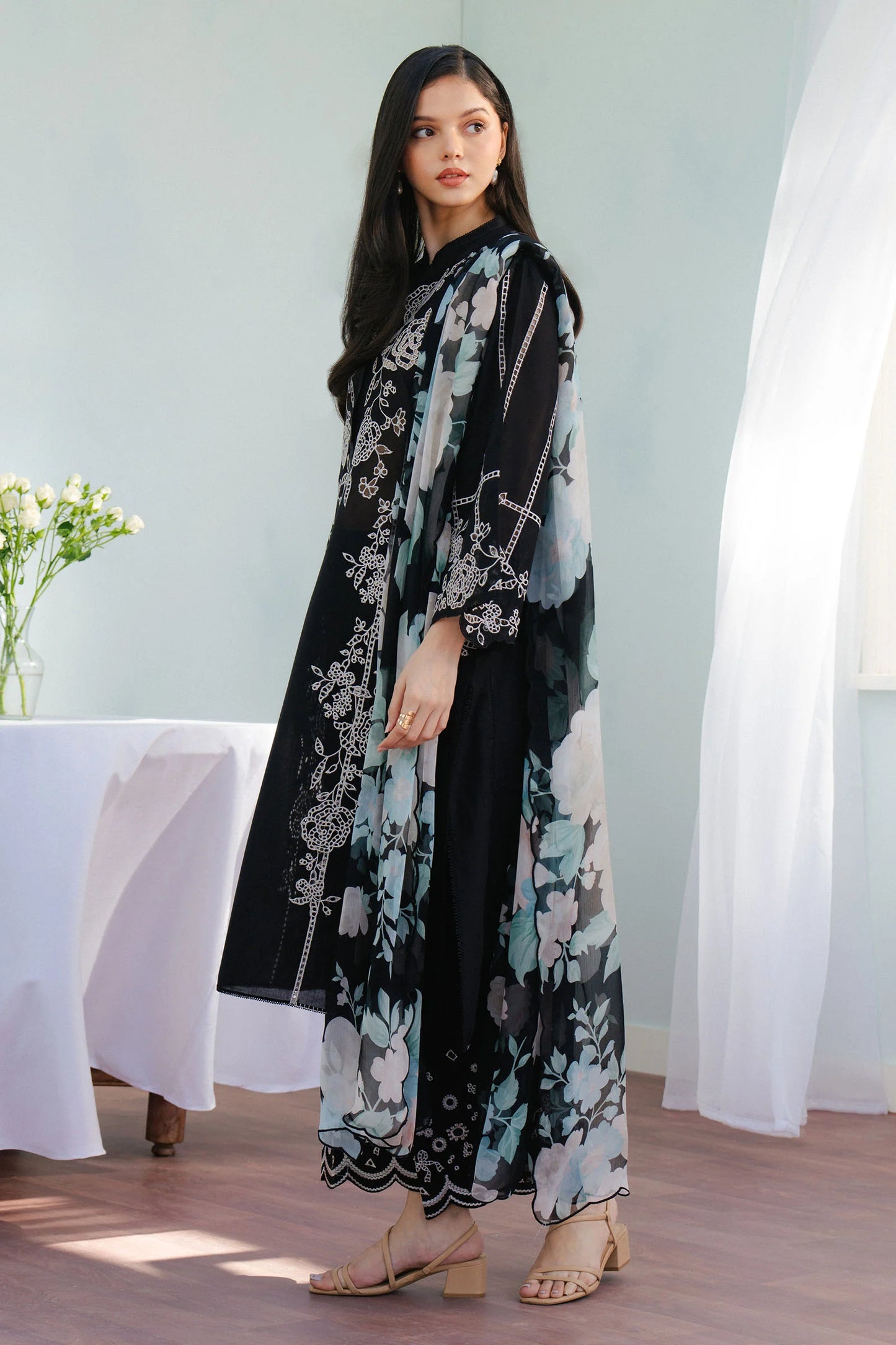 COCO BY ZARA SHAHJAHAN - ECLAT-7B