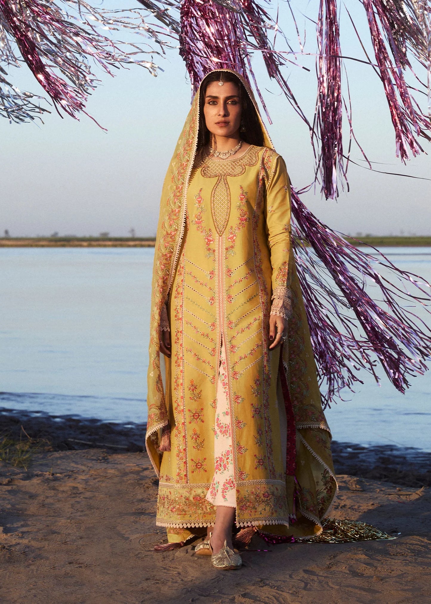 Hussain Rehar Surkh Eid Pret '25 - Soana