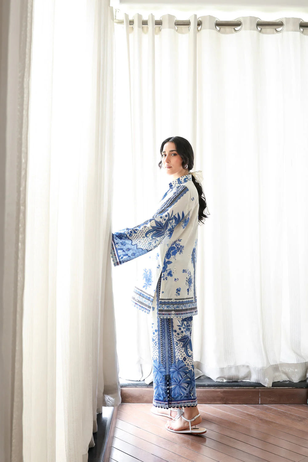 Zaib Staycation '25 - OFF-WHITE & BLUE LUXURY PRINTED 2PCS SET (NPA2-25308)