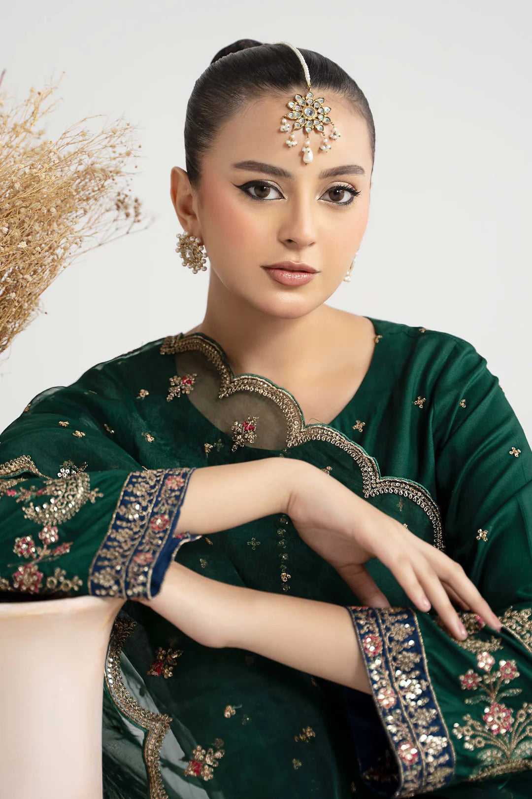 3 Piece Embroidered Linen Suit | Maria B