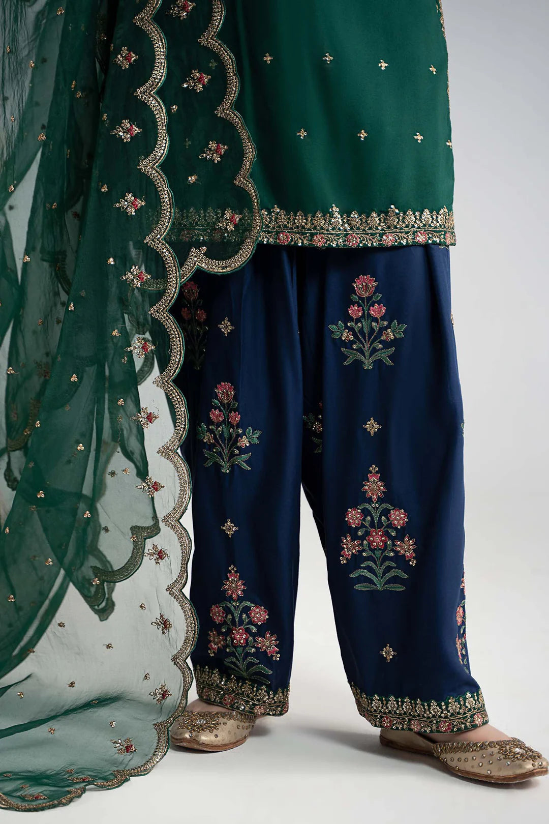 3 Piece Embroidered Linen Suit | Maria B