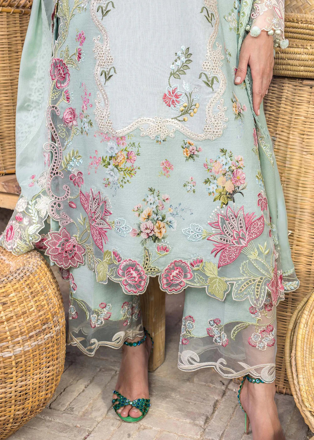 ESME 3-B | Winter Unstitched '25 | Saira Shakira