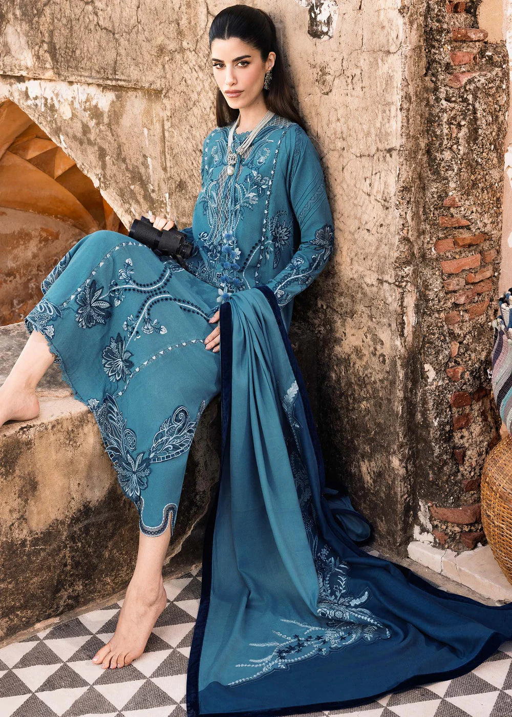 FRIYA 2-B | Winter Unstitched '25 | Saira Shakira