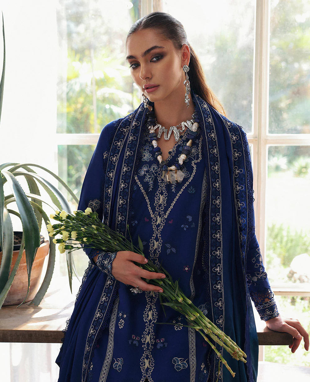 Republic Womenswear | M-142