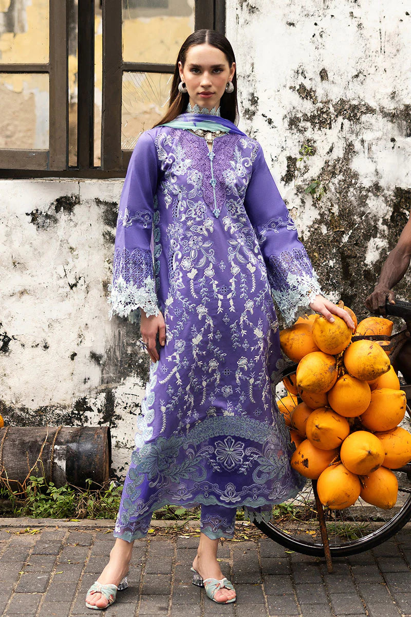 Mahira Khan Manaram Luxury Lawn’25 by Mushq | Luminous Essence
