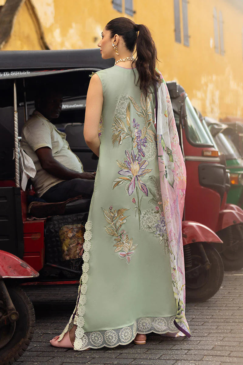 Mahira Khan Manaram Luxury Lawn’25 by Mushq | Beaming Drift
