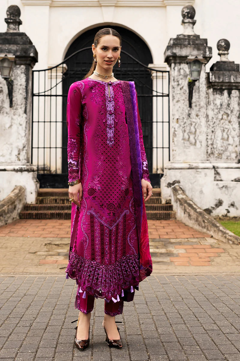 Mahira Khan Manaram Luxury Lawn’25 by Mushq | Dreamy Whirl
