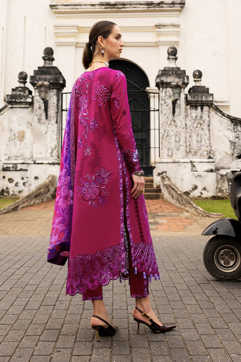 Mahira Khan Manaram Luxury Lawn’25 by Mushq | Dreamy Whirl
