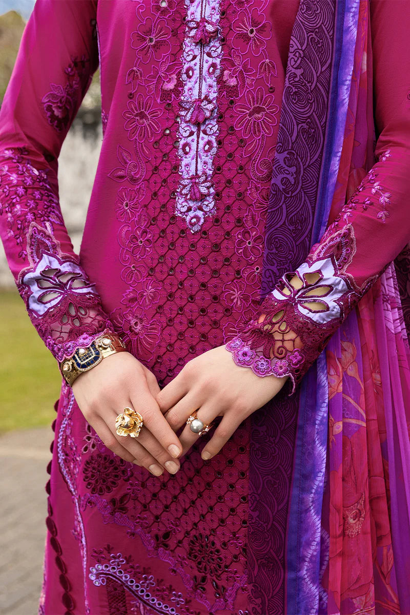 Mahira Khan Manaram Luxury Lawn’25 by Mushq | Dreamy Whirl