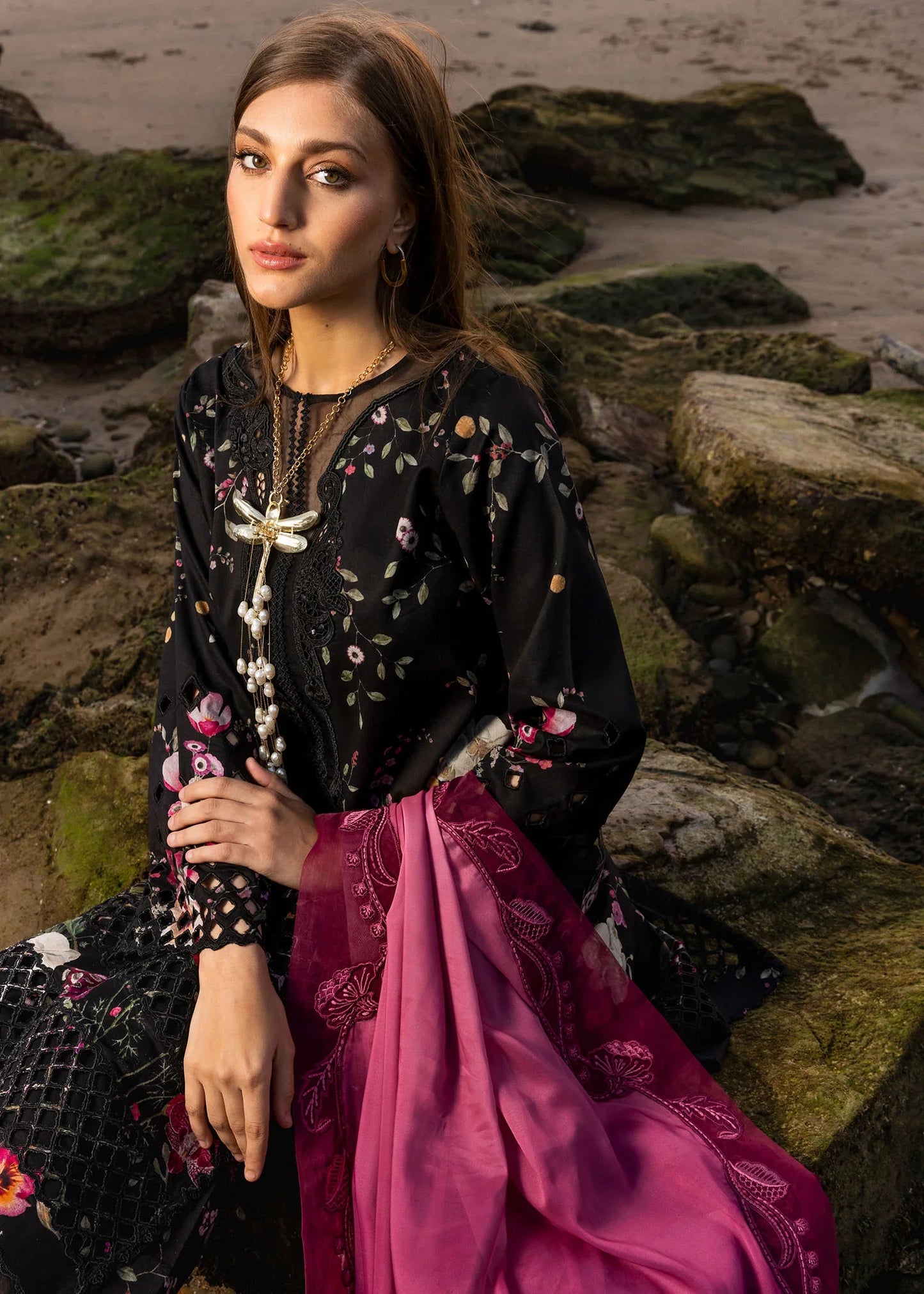 Crimson Flow by Crimson'25- Bloom Bold - D4 B